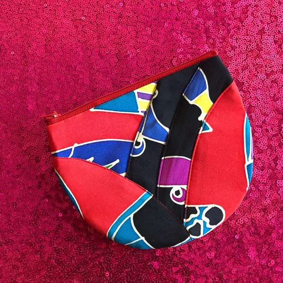 Vintage Handbags - 🥁VINTAGE Batik Hand Painted Silk Zipper Pouch